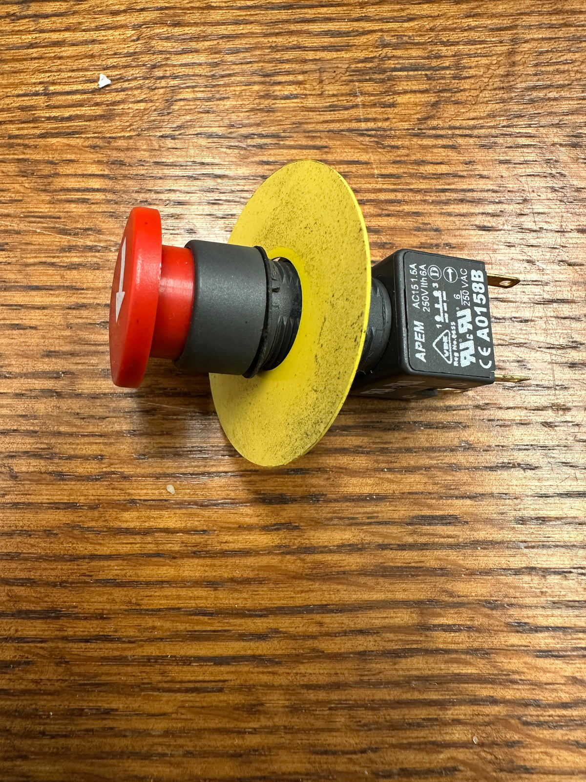 Emb Sensor Switch 010105-01U Switch, E-Stop Block, 24mm – Embroidery Systems