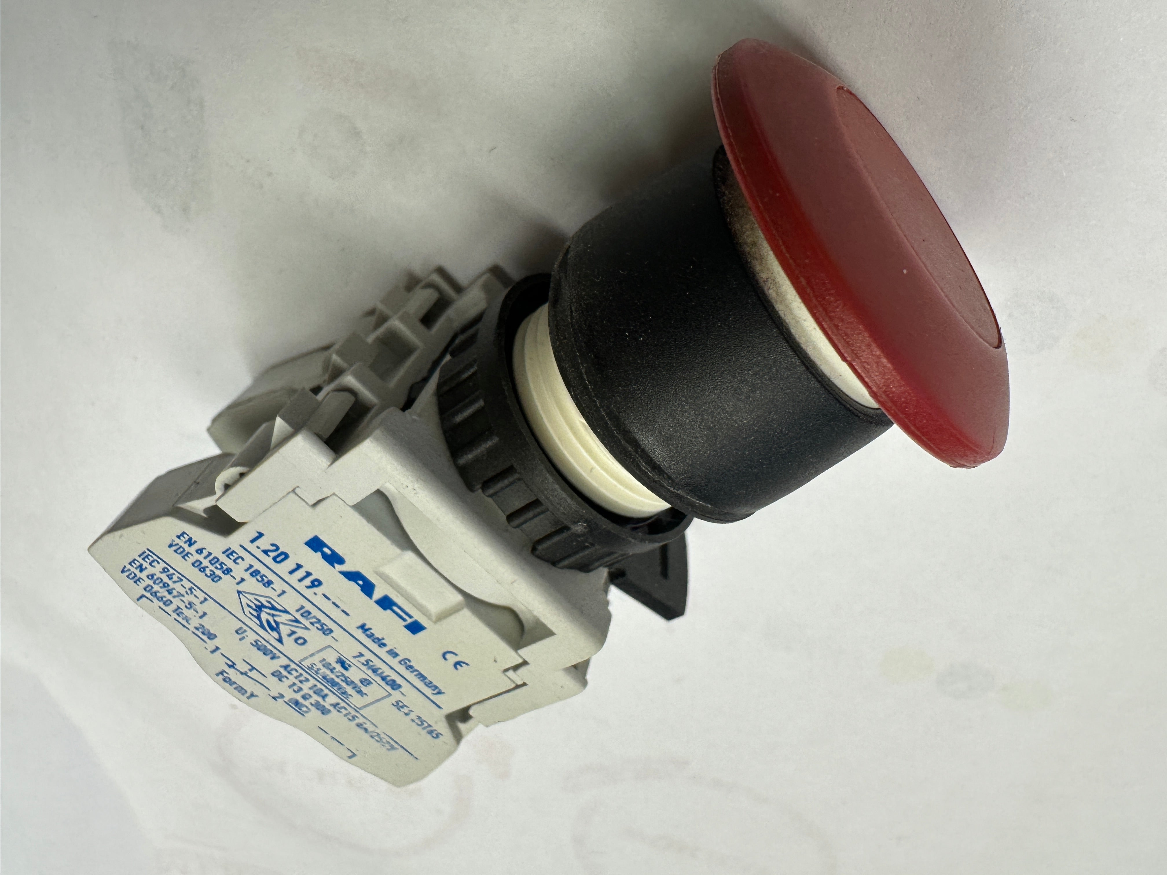 009144-01 PUSH BUTTON EMERGENCY STOP & 009145-01 Block Contact & 01015 ...